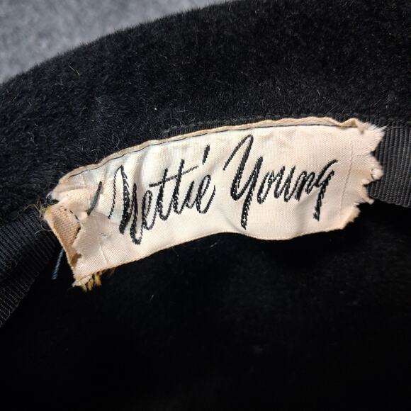 Nettie Young Vintage Cocktail Hat Women Black Velvet Gold Trim 1950s main image 5